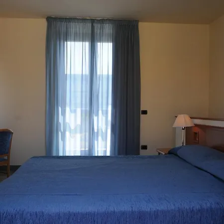 Aparthotel Continental Tirrenia